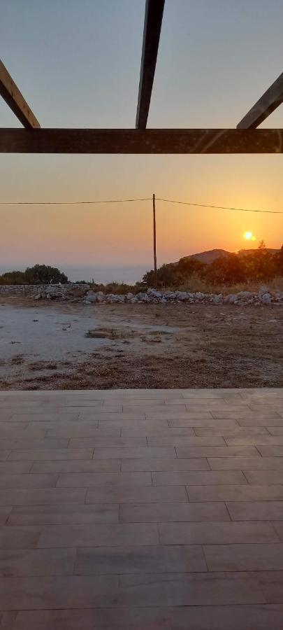 Villa Tramonto Keri Eksteriør billede