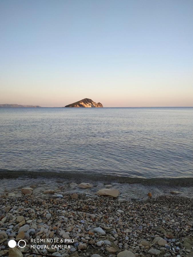Villa Tramonto Keri Eksteriør billede